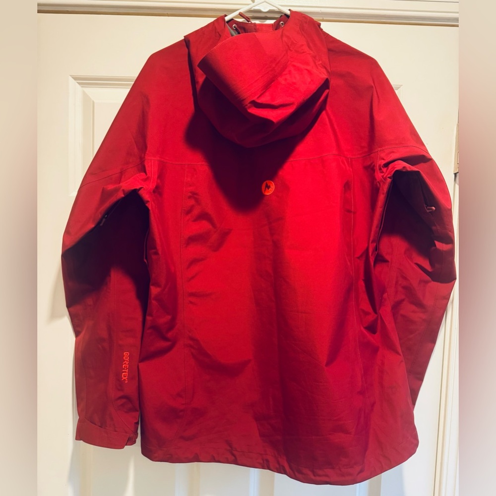 Marmot Women's Minimalist Red Rain Jacket - Picture 11 of 13